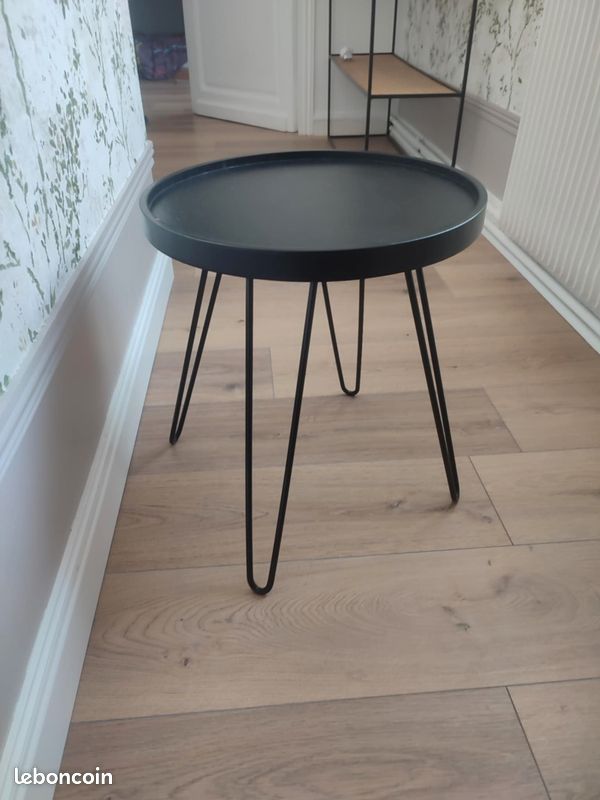Table d'appoint (image 1)