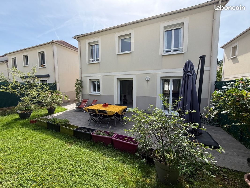 Maison 4 pièces 93 m² · à L'Hay-les-Roses · 93 m² · 569 000 €