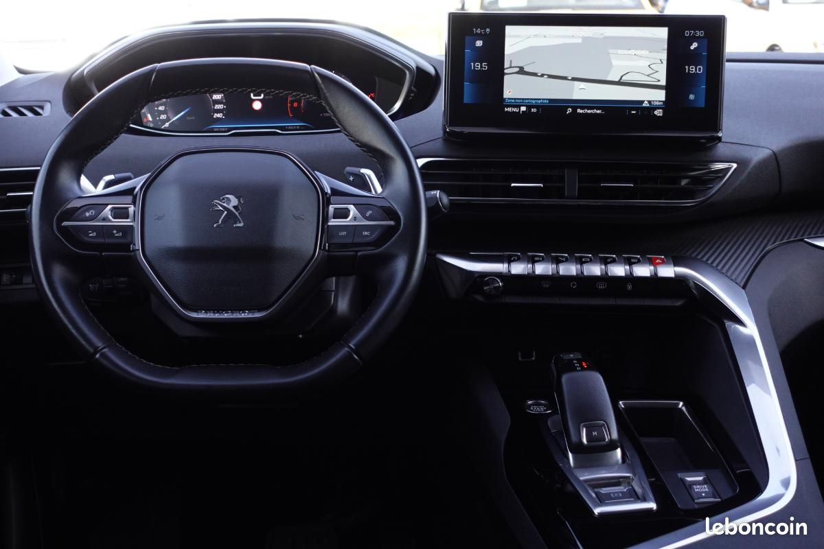 Peugeot 3008 130CH EAT8 ALLURE + FILET DE RETENUE/ 1ÈRE MAIN/ GARANTIE 12 MOIS (image 12)