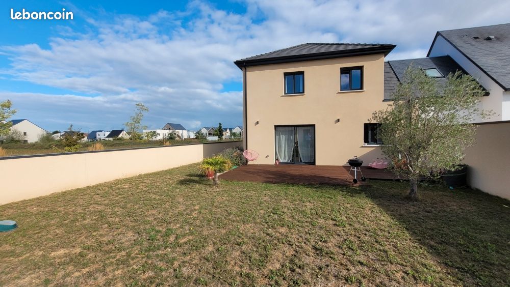 Maison 5 pièces 102 m² · à Soliers · 102 m² · 299 500 €