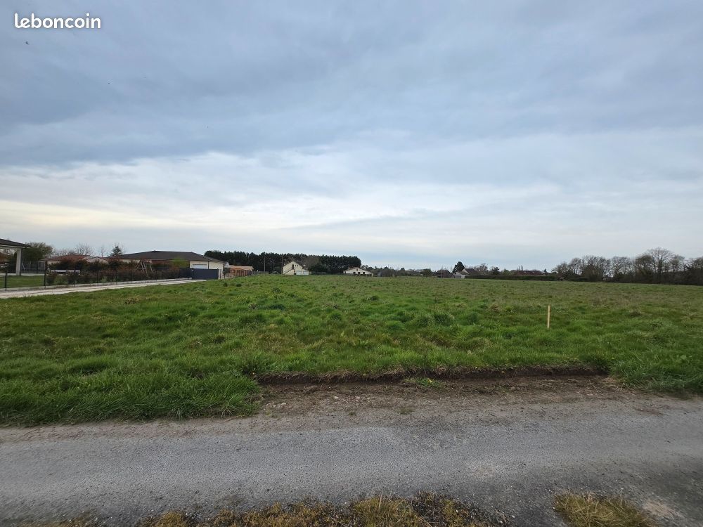 Terrain 1271 m² · à La Force · 38 500 €