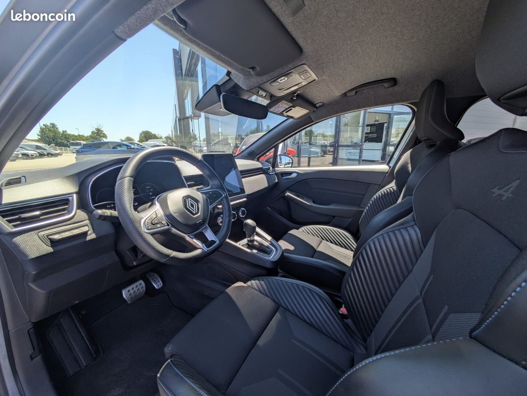 Renault clio v (2) 1.6 e-tech full hybrid 145 esprit alpine (image 4)
