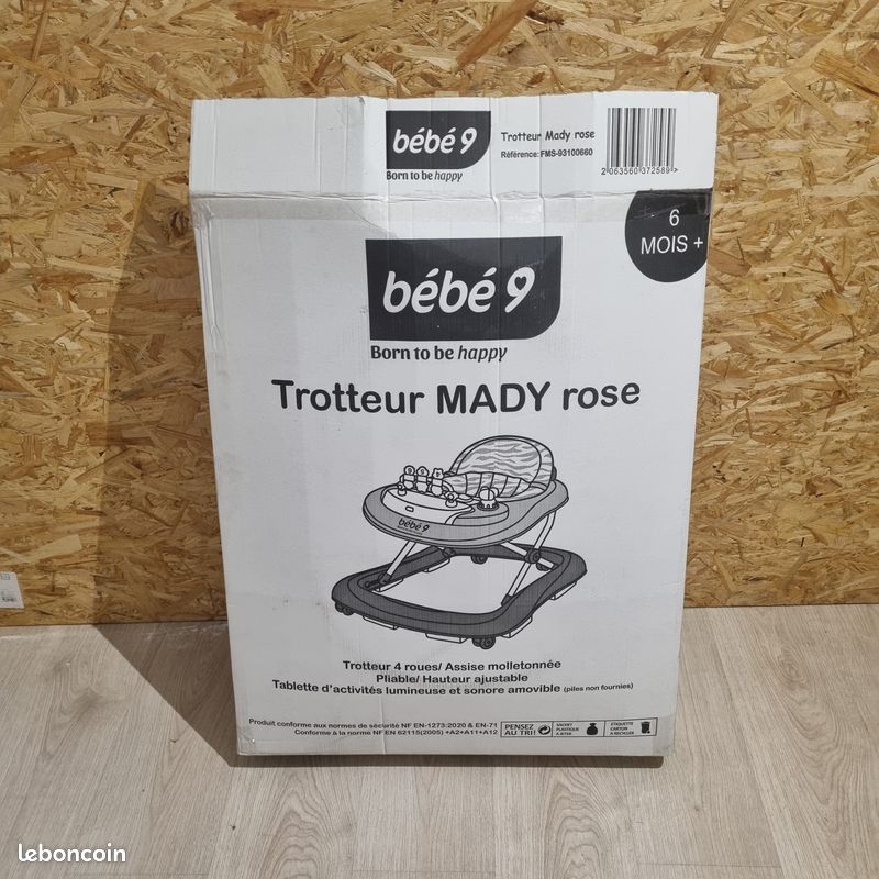 LOT Trotteurs de marche (x2) Équipement bébé