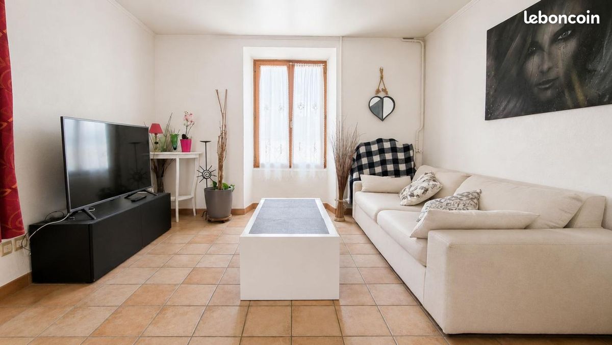 Maison 3 pièces 97 m² · à Étiolles · 97 m² · 250 000 €
