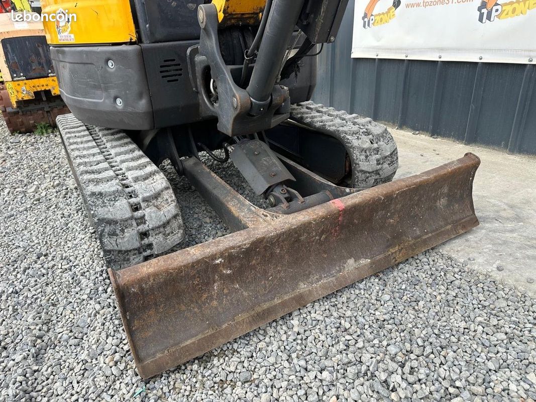 Bobcat E26 à 18 500  HT (image 10)