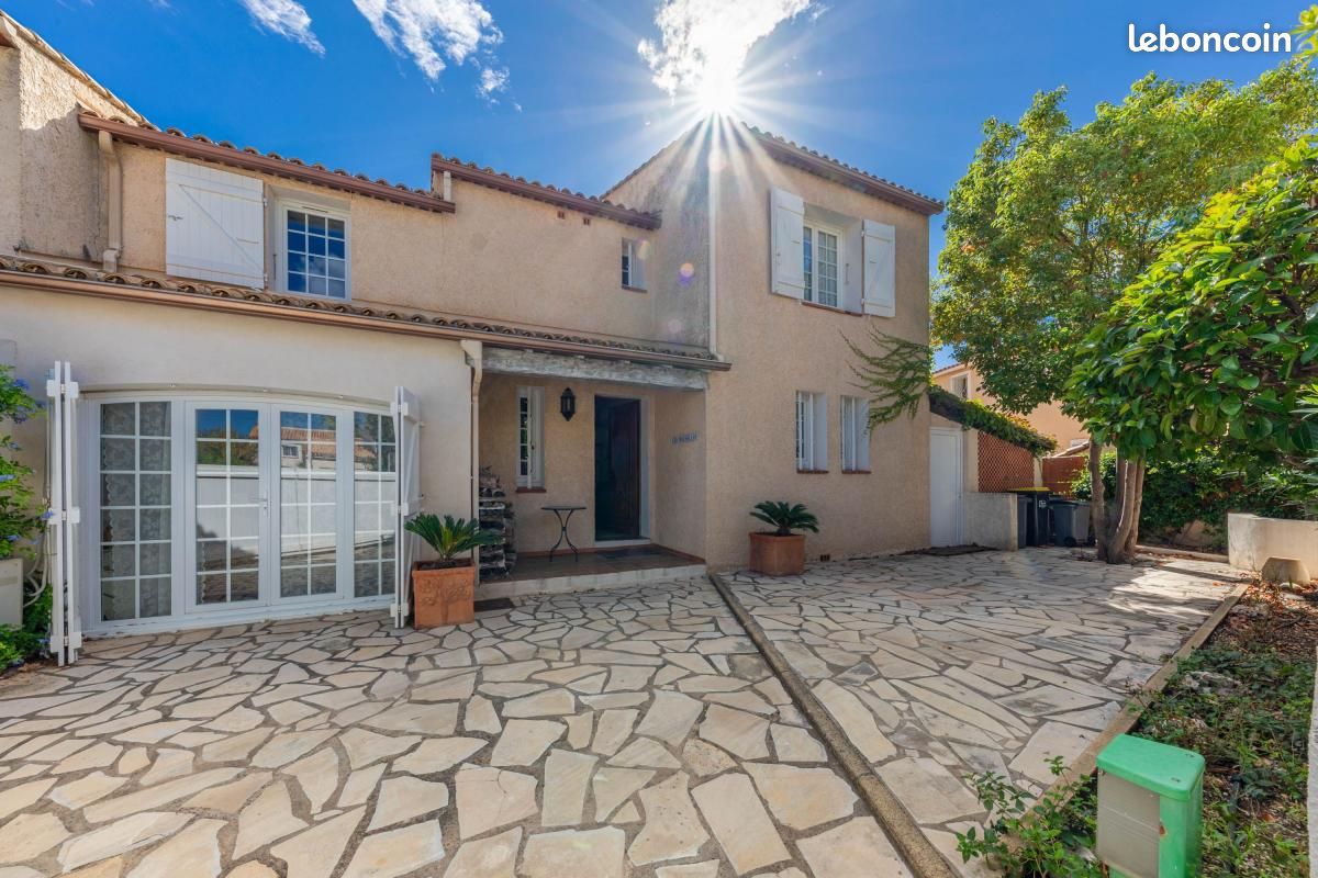 Maison 5 pièces 150 m² · à Sanary-sur-Mer · 150 m² · 585 000 €