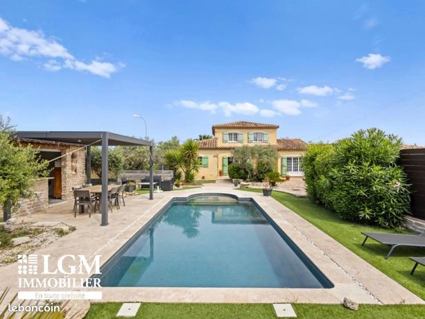 Villa 6 pièces 165 m²