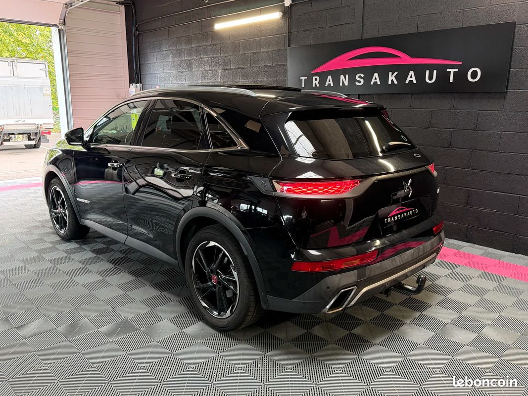DS7 Crossback Performance Line 1.6 THP 225 EAT8 - Entretien suivi / Toit ouvrant / Attelage / CarPlay / Sellerie Cuir-Alcantara (image 3)