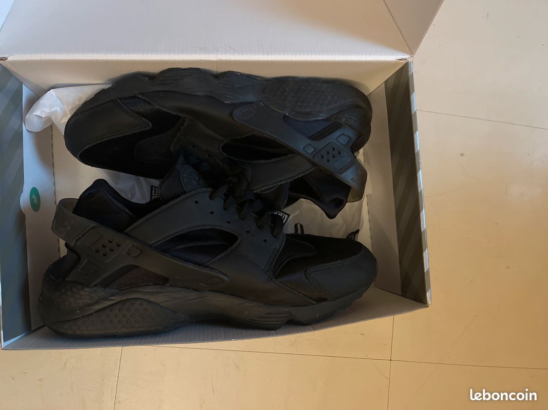 HUARACHE taille 45 (image 1)