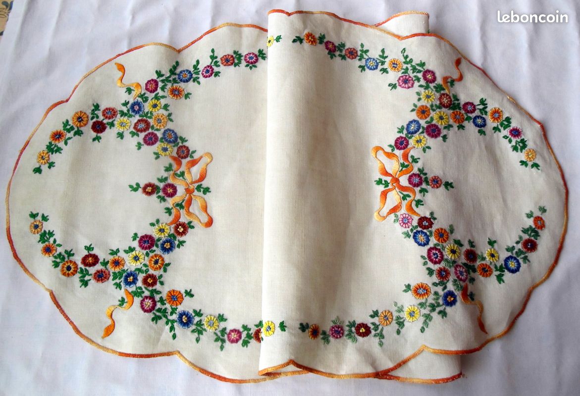 Napperon dentelle d'occasion - Linge de maison