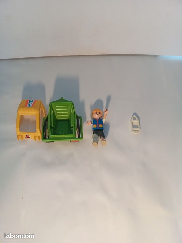 Fauteuil roulant et personne blessé playmobil (image 1)