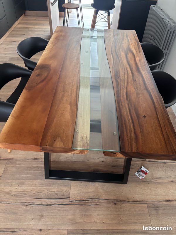 Table en bois avec ou sans les chaises (image 2)