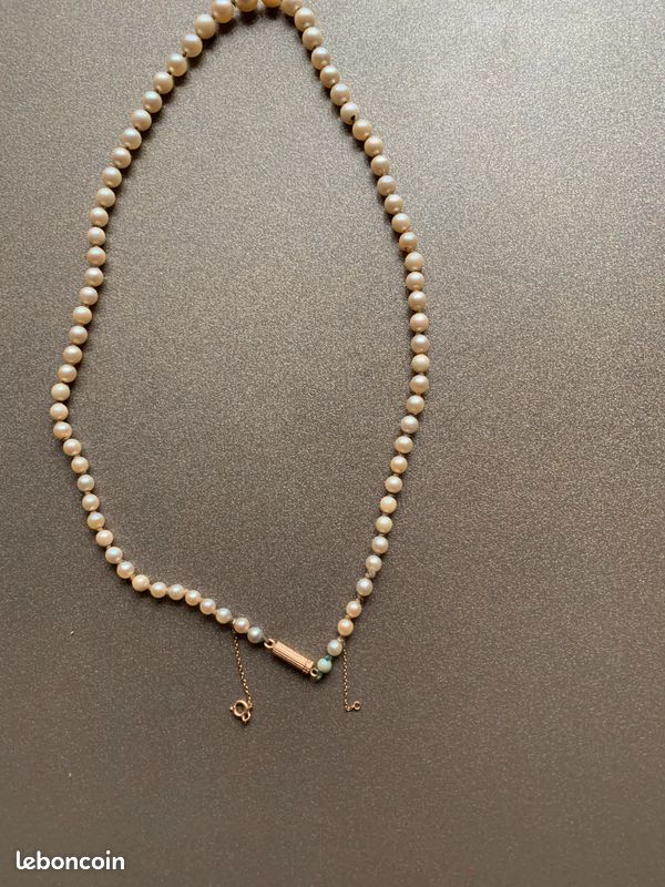 Collier de perles avec fermeture en or (image 1)