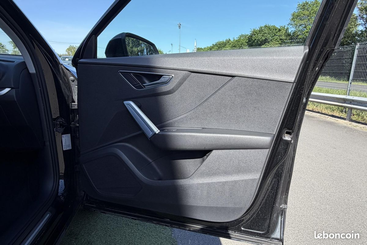 Audi q2 1.4 tfsi bva essence 150 s tronic sport suv premium (image 26)