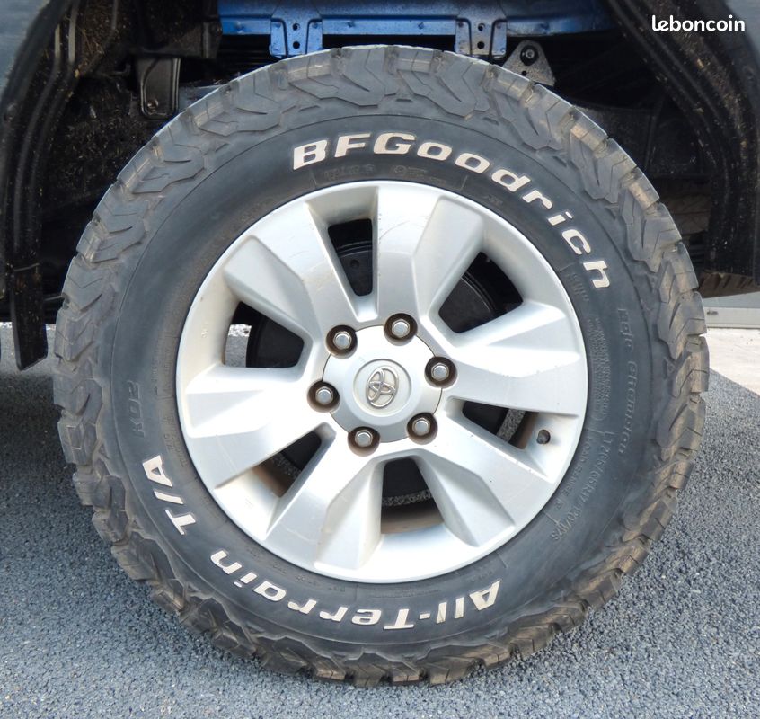TOYOTA HILUX 4x4 DOUBLE Cabine 2.4 D4D 150 LEGENDE (image 29)