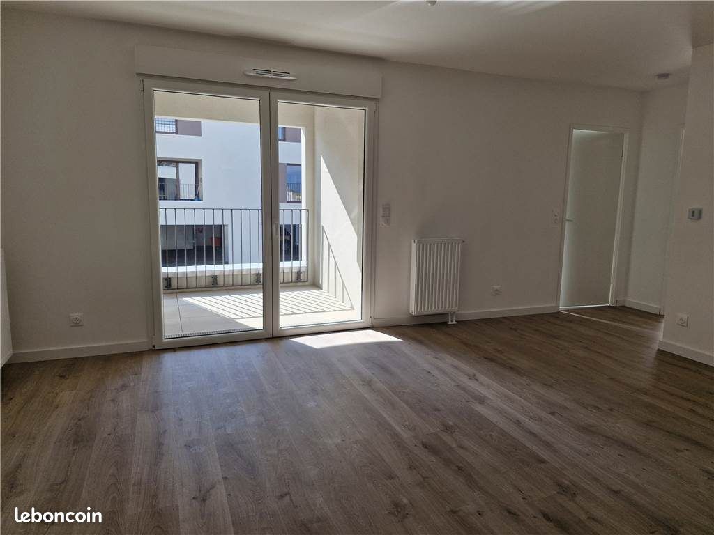 Appartement 3 pièces 52 m² · à Courseulles-sur-Mer · 52 m² · 745 €