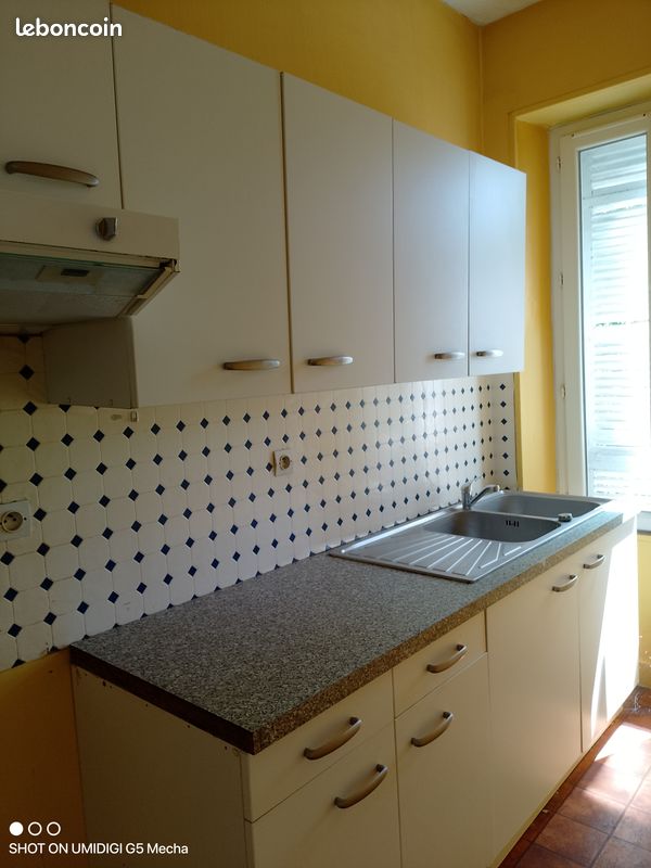 Appartement 96 pièces 175 m² · à Saintes · 175 m² · 350 000 €