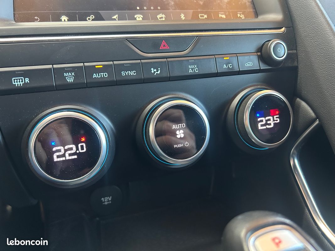 Jaguar e-pace 2.0d 150ch r-dynamic awd bva9 - full entretien jaguar - (image 33)