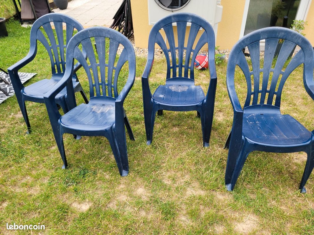 4 chaises de jardin (image 1)