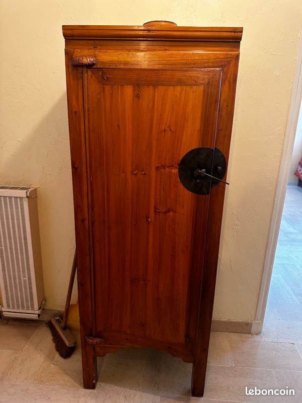 Armoire en bois véritable (image 1)