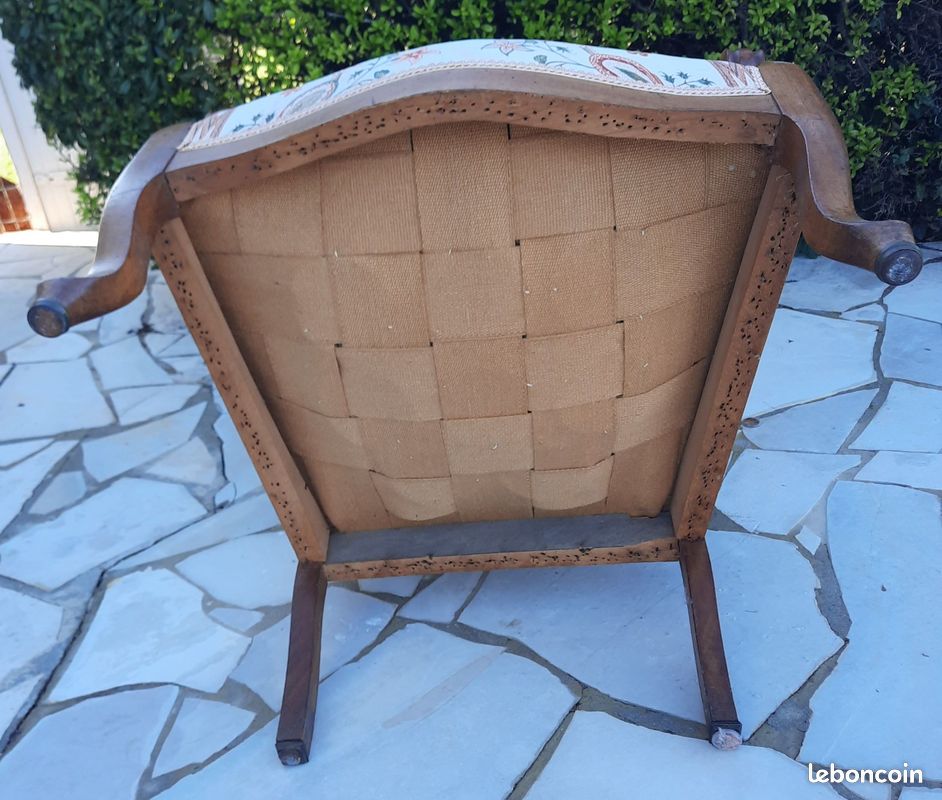 Fauteuil Voltaire début XX éme relooké en très bon état (image 6)