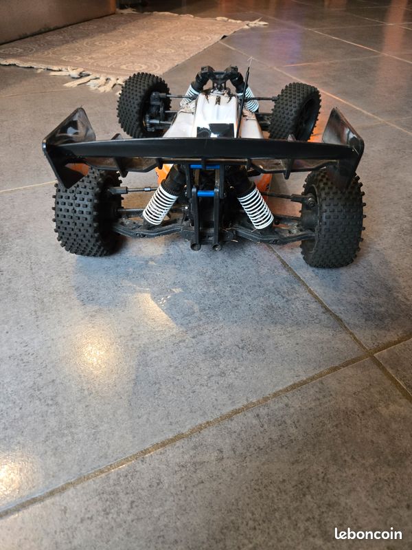 Buggy RC T2M Pirate Shooter 1/10 – Radiocommande + 2 batteries (image 5)