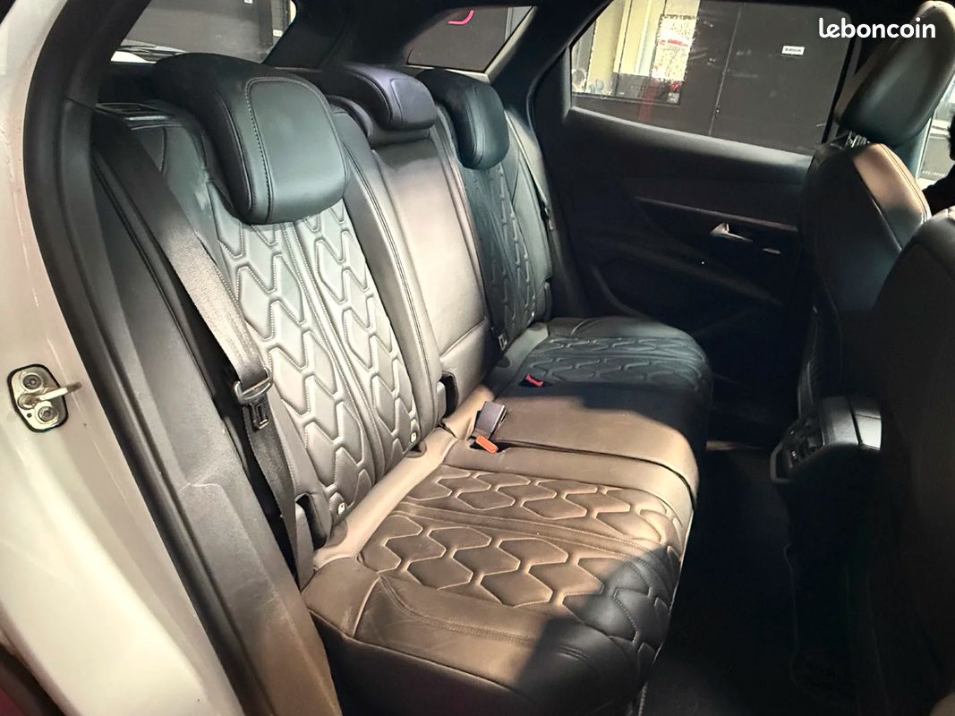 PEUGEOT 3008 165ch GT Line MOTEUR A CHAINE/ Toit ouvrant/ Sièges cuir/Apple Carplay 16880 (image 16)