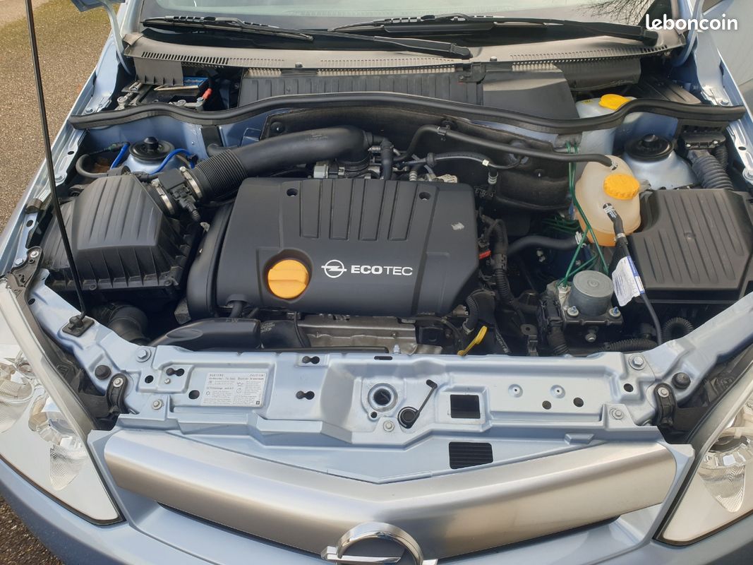 Vente Opel Tigra Twintop 1.8 2004 (image 10)
