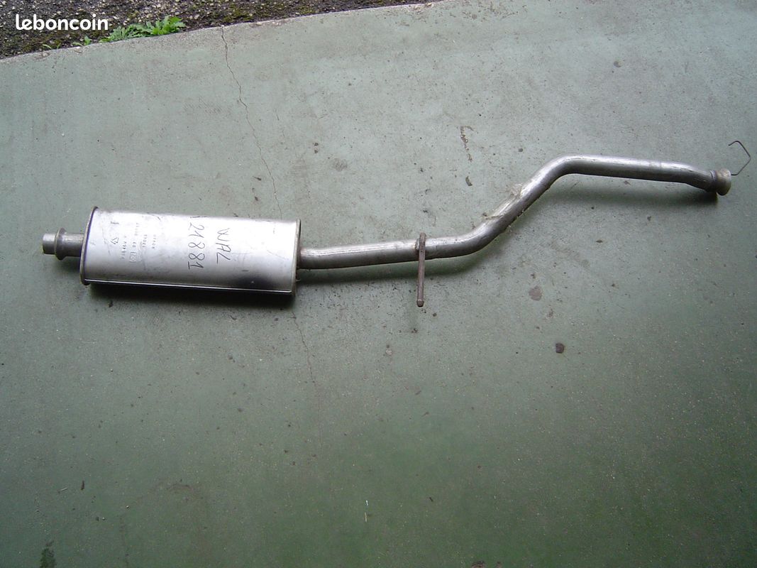 Moins 65% --17.00 euros-- Silencieux inter échapp WALKER 21881 PEUGEOT 206 (image 1)