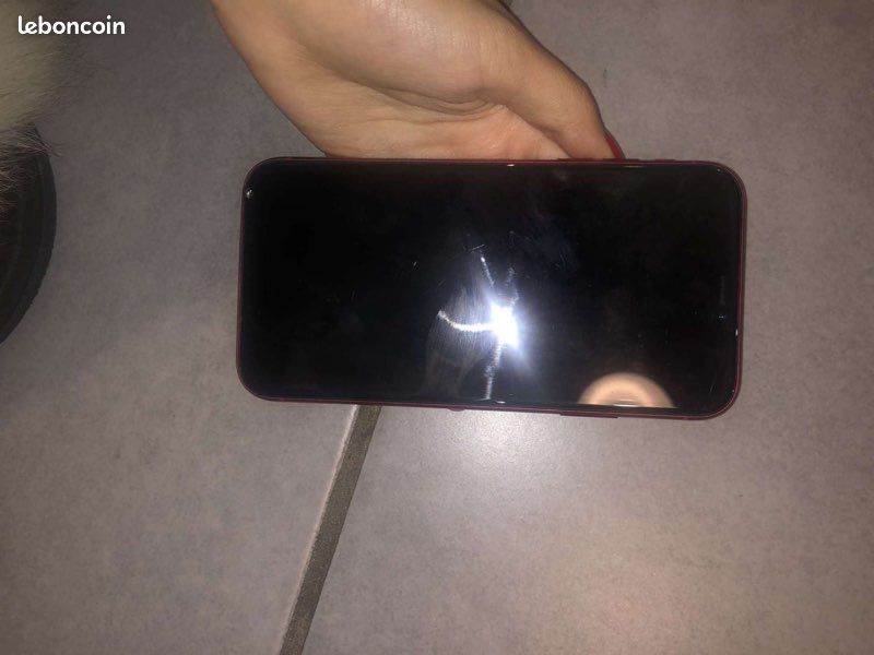 IPhone XR (image 2)
