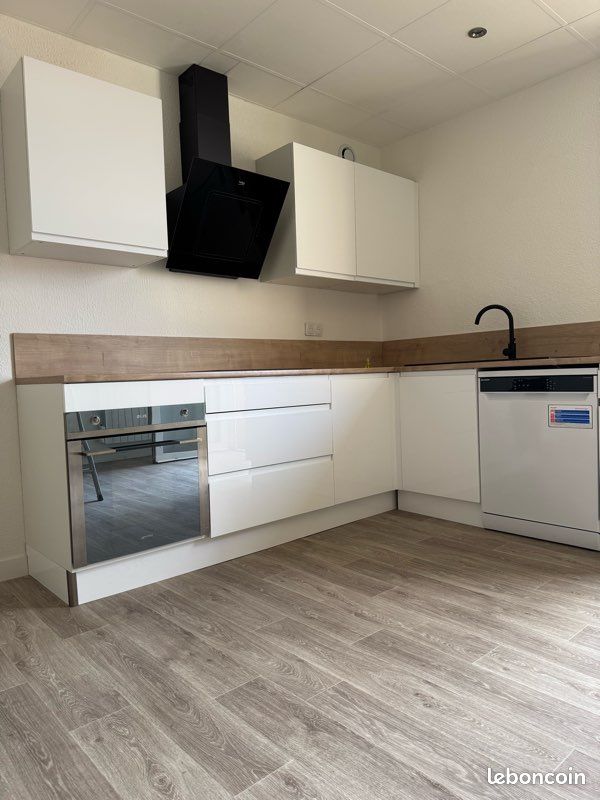Appartement 3 pièces 55 m² · à Le Coteau · 55 m² · 490 €