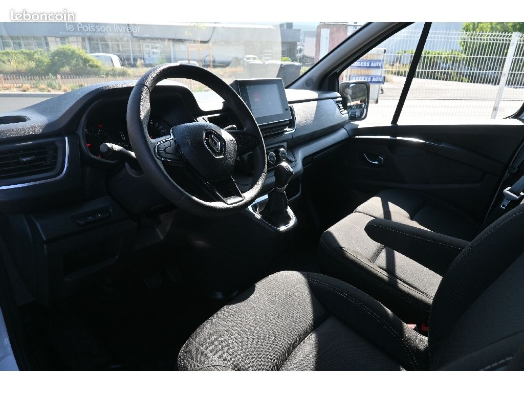Renault Trafic FOURGON FGN EDC L2H1 3000 KG BLUE DCI 150 GRAND CONFORT (image 7)
