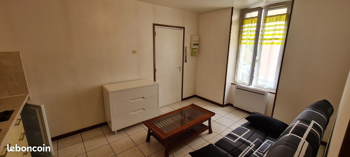 Appartement 1 pièce 18 m² · à Issoudun · 18 m² · 295 €/mois