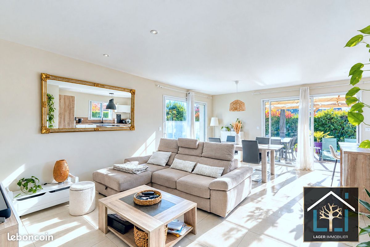 Maison 4 pièces 102 m² · à Pizay · 102 m² · 420 000 €