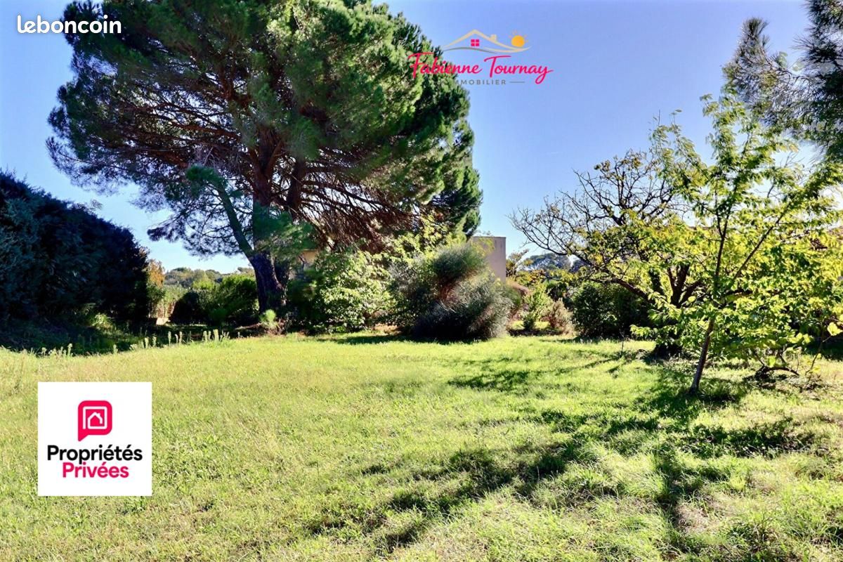 Terrain 1 950 m² Bagnols Sur Ceze · à Bagnols-sur-Cèze · 179 000 €