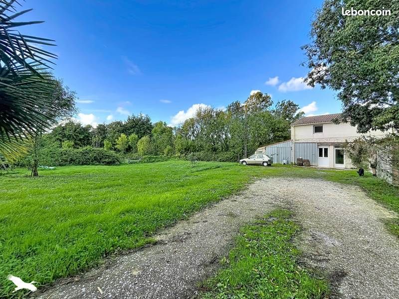 Maison 6 pièces 212 m² · à Cabariot · 212 m² · 343 200 €