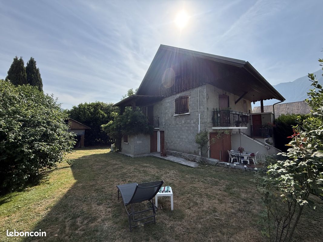 Maison 4 pièces 83 m² · à Sainte-Hélène-sur-Isère · 83 m² · 238 000 €