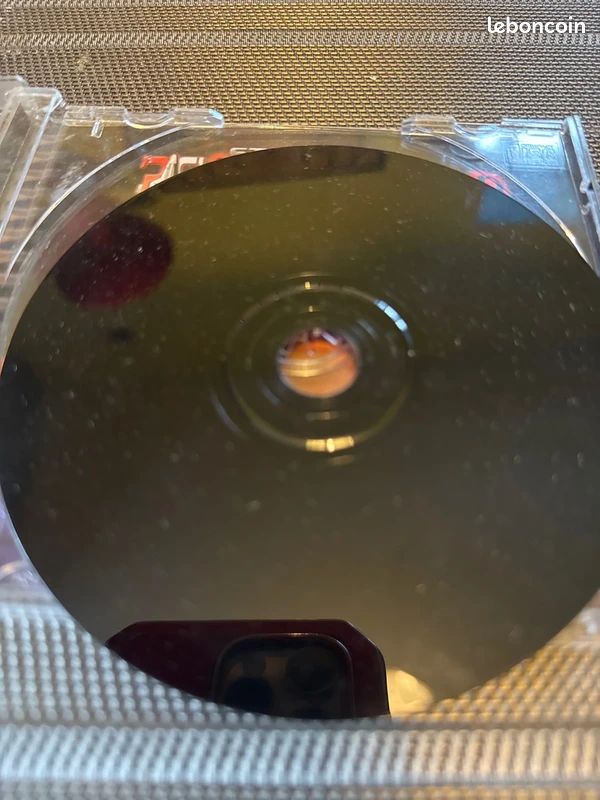 PS1 Star Trek : Invasion (2000, PS1 PlayStation 1) complet avec notice étiquette. Version américaine ou PlayStation craquée (image 2)