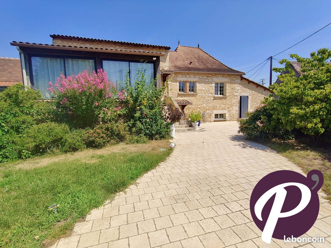 Maison 9 pièces 230 m² · à Monbazillac · 230 m² · 358 700 €