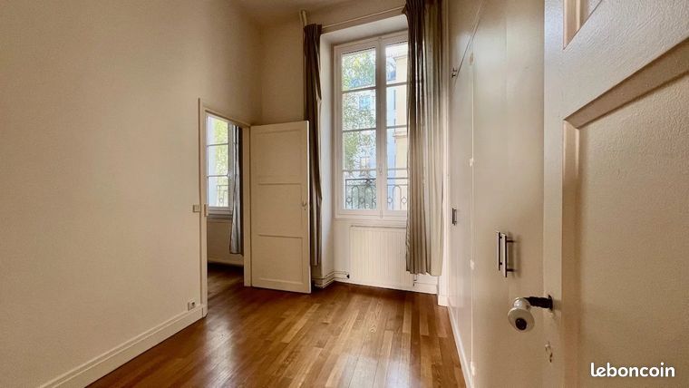 Appartement a louer paris-4e-arrondissement - 3 pièce(s) - 83 m2 - Surfyn