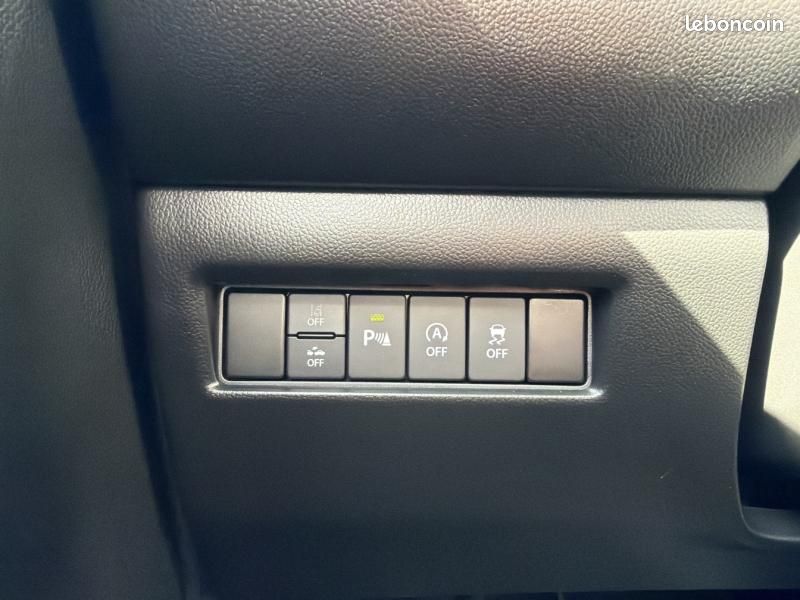 Suzuki Swift 1.2 Hybrid 83ch Privilège (image 16)