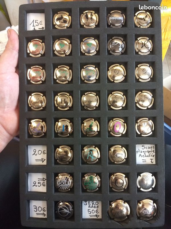 Lot ou détails capsules de champagne plaquées OR (image 1)