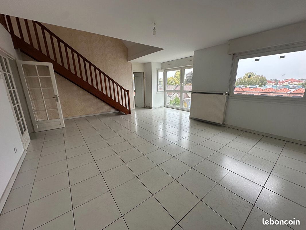 Appartement 4 pièces 102 m² · à Lille · 102 m² · 200 000 €