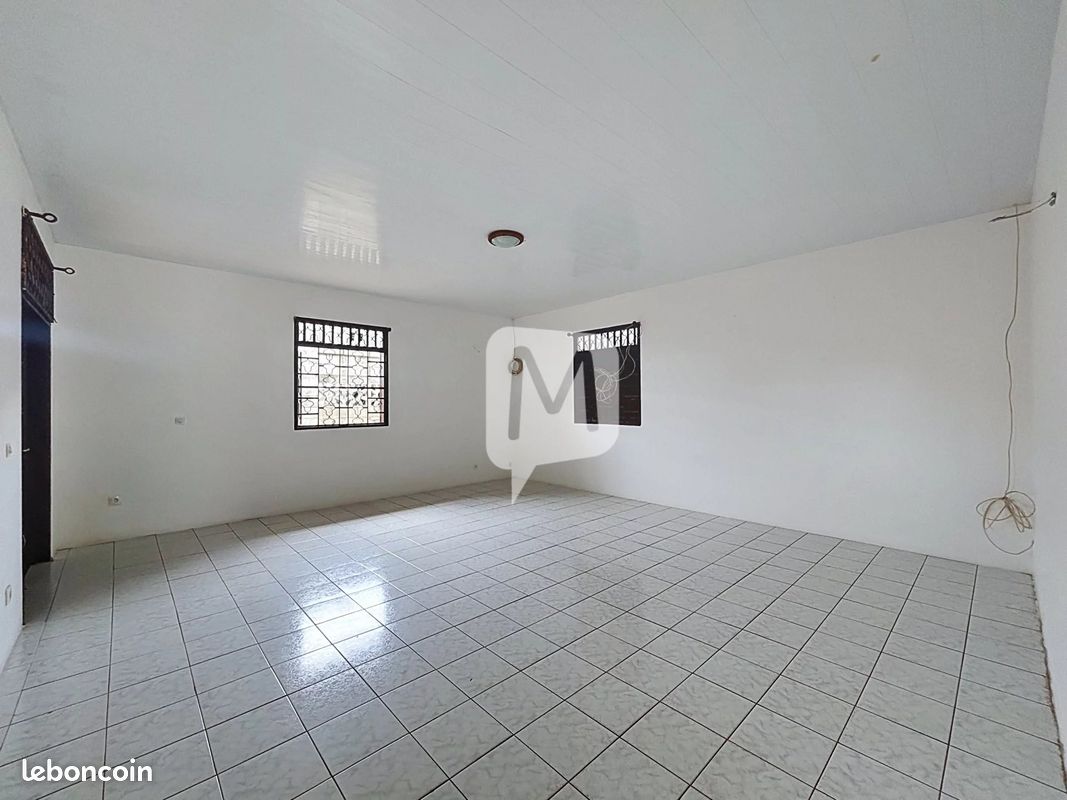 Maison 4 pièces 135 m² · à Matoury · 135 m² · 910 €/mois