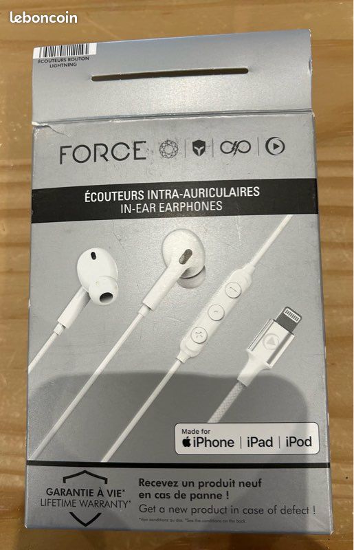 Écouteurs filaires intra-auriculaires pour iPhone et iPad (image 1)