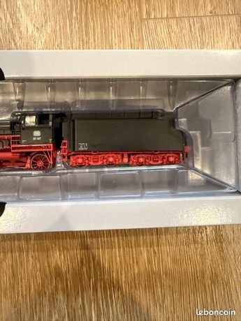 Märklin 37080 Digital + Sound Stromliniendampflok Br 10 H0