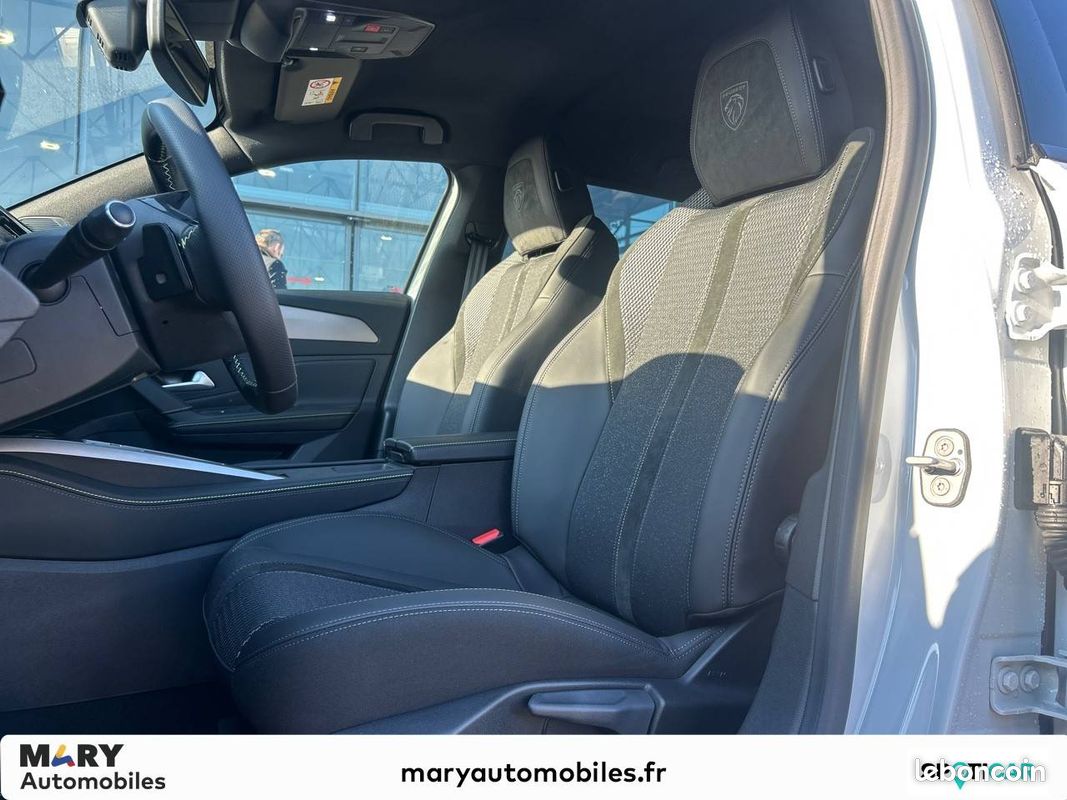PEUGEOT 308 SW Hybrid 145 e-DCS6 GT (image 9)