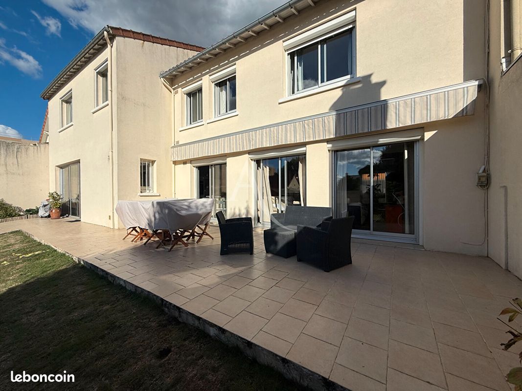 Maison 7 pièces 182 m² · au Mans · 182 m² · 348 150 €