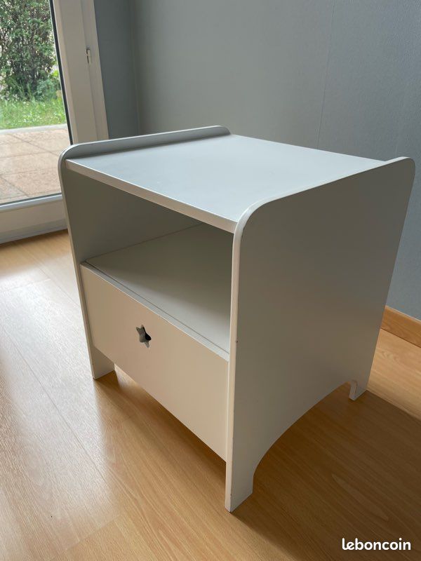 Lit enfant évolutif et table de nuit (image 2)