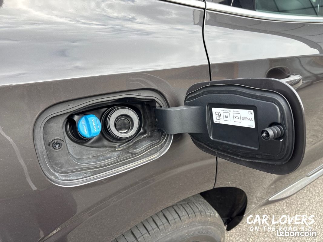 VOLVO XC60 B4 197 ch Geartronic 8 Plus Style Chrome (image 27)